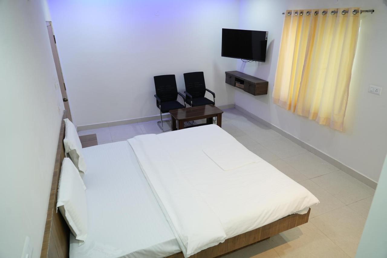 Hotel 5 Star Grand- Premium Shamshabad Exterior foto