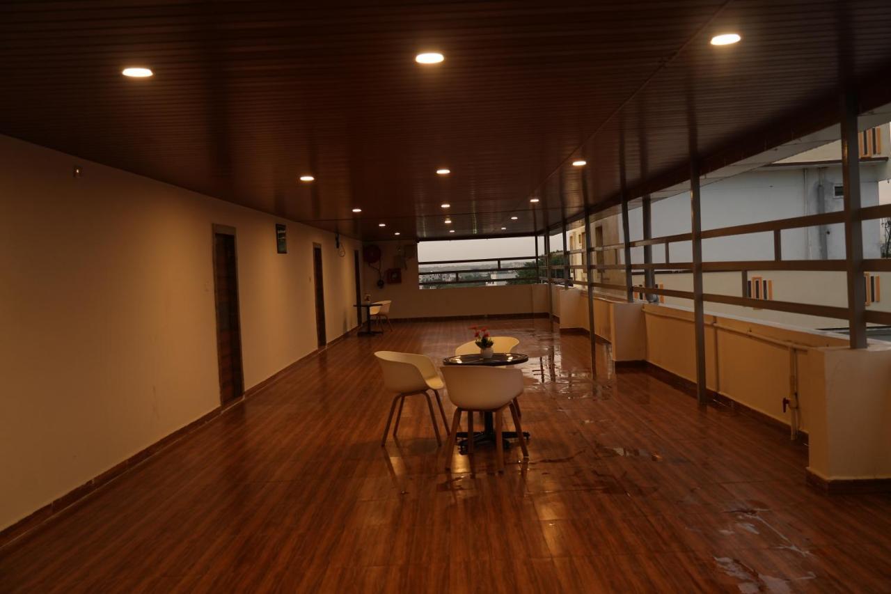 Hotel 5 Star Grand- Premium Shamshabad Exterior foto