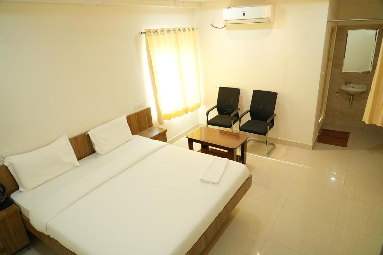 Hotel 5 Star Grand- Premium Shamshabad Exterior foto